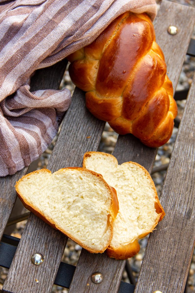 Braided bread